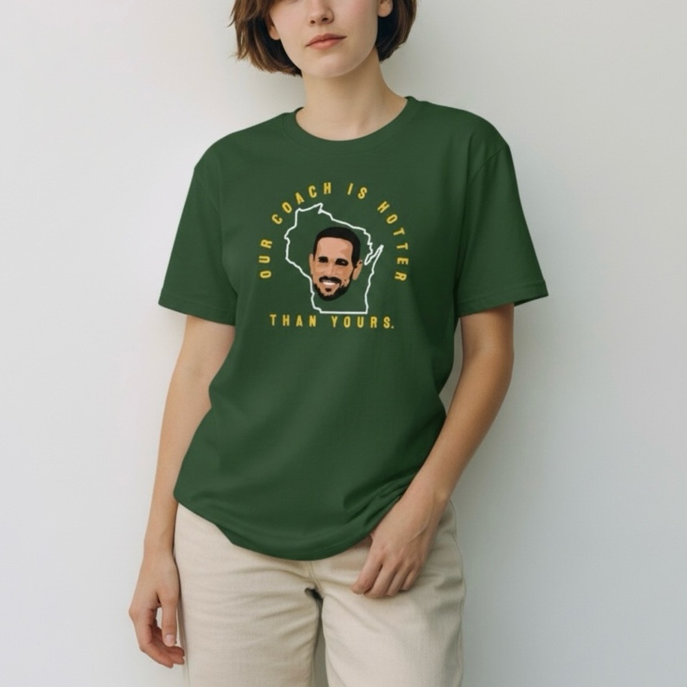 Gildan Green Bay “Our Coach Is Hotter” T-Shirt Packers Unisex Medium & 2XL